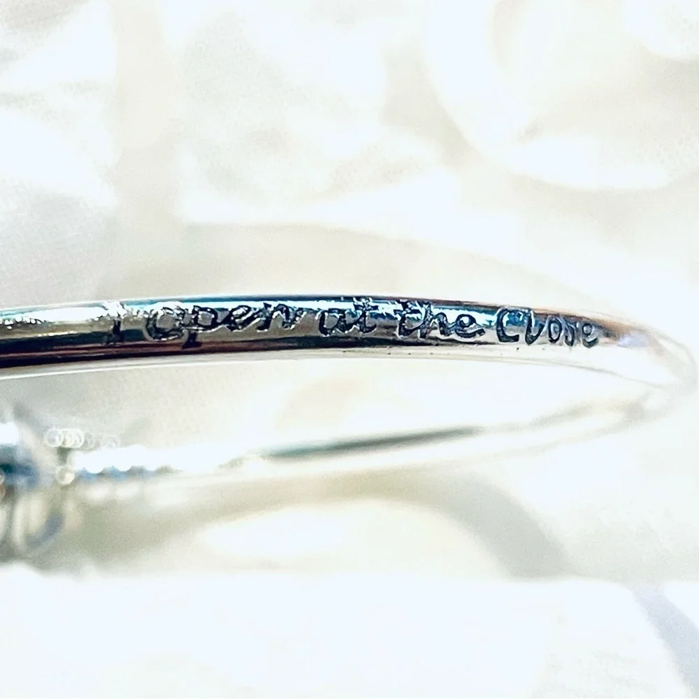 ✨ NWT Harry Potter Golden Snitch Bangle Bracelet